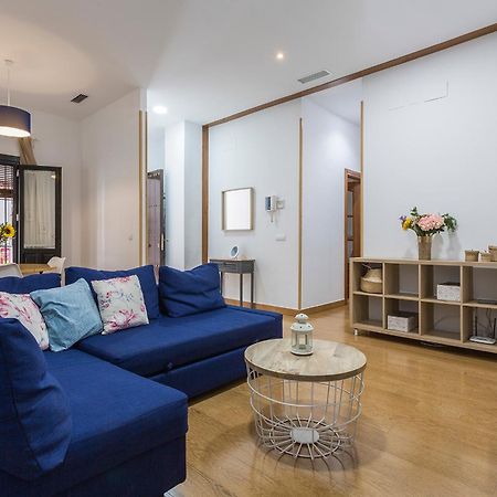 Santa Catalina Patio Andaluz 3 Rooms Севиля Екстериор снимка